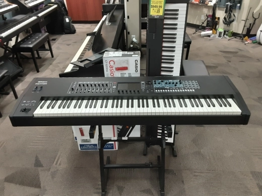 Roland - FANTOM-8